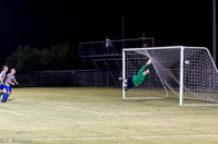 ISO 12800, 1/400 sec at f / 2.8, 83 mm