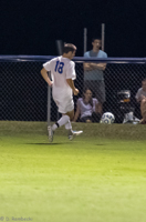ISO 12800, 1/250 sec at f / 2.8, 200 mm