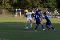 ISO 640, 1/2000 sec at f / 2.8, 200 mm